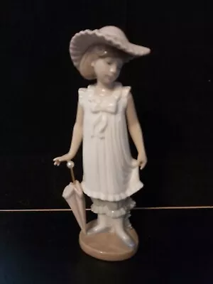 Nao By LLadro Porcelain Girl With Parasol Figurine 1990 Collection Spain Af • £7