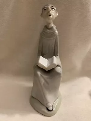$10 • Buy Chanting Monk Figurine Mirete Lladro Look 7 Inches Tall Holy Week Religious