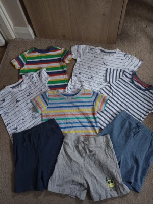 £3 • Buy Baby Boys 12-18 Months Summer/Holiday Outfits (3f)