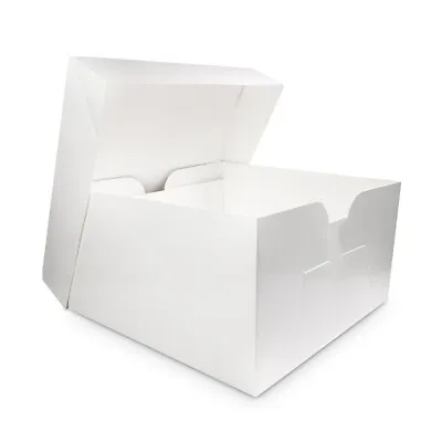 Cake Storage Box With Lid - White Gloss & Matt • £4.99