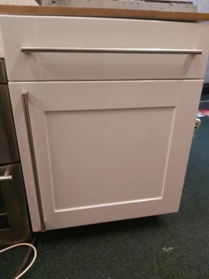 £80 • Buy Simens KU15RA40GB Under Counter Integrated Fridge
