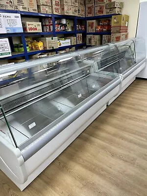 £2500 • Buy Brand New Commercial Curved Glass Counter Top Food Display Refrigerated Chiller