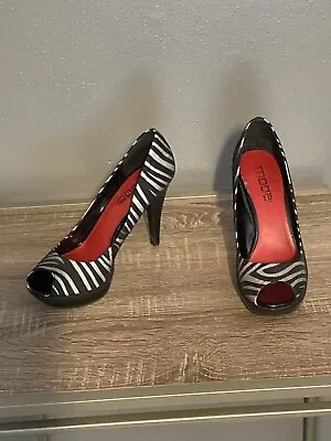 Moda Shoes Sz 9 Zebra Print • $35