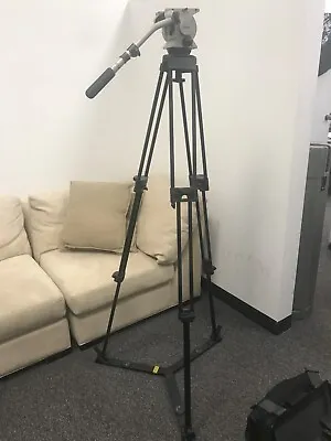 Vinten Tripod With Vinten Vision 10 Head - OBO • $1039