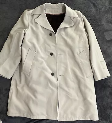 Richman Brothers Mens 42 Tan Trench Coat Removable Lining  Vintage Fall • $35