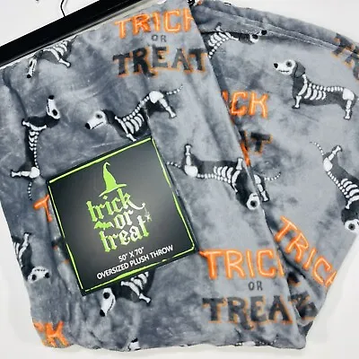 Trick Or Treat Halloween Throw Blanket 50”x70” Dachshund Weiner Dogs Skeleton • $33.99