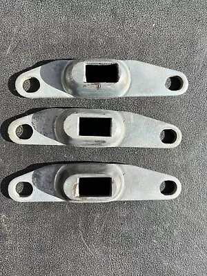 Oem German Volkswagen VW Bus Door Latch Striker Plate 221-843-656 • $25