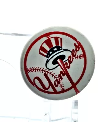 New York Yankees VINTAGE Sports Memorabilia BUTTON PIN (1950's) Pinback MLB MEM • $13.95