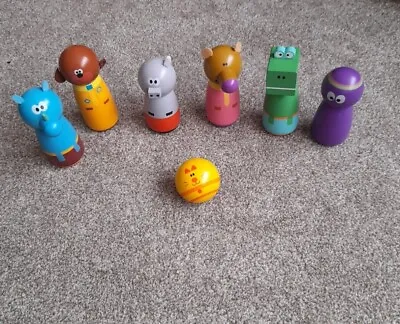 Hey Duggee Wooden Skittles Toy Character Set CBEEBIES Colourful • £7.99