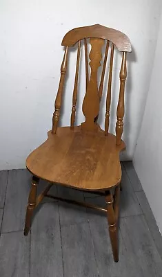 Vintage Rustic Farmhouse Maple Wood Splat Tapered Back Windsor Spindle Chair • $121.50