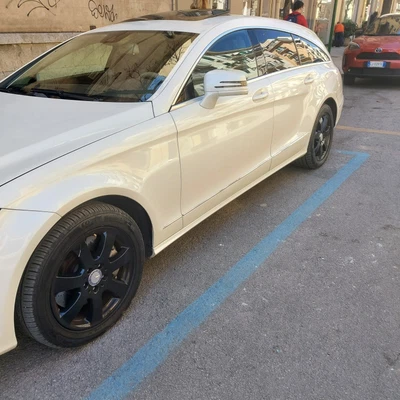 £342.85 • Buy 4 Tires And 4 Rims Mercedes Cls