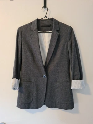 $8 • Buy Uniqlo Womens Lightweight Viscose Blend Singe Button Blazer Dark Gray SIZE S