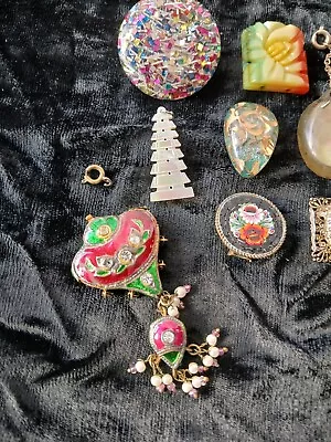 Vintage Resin Cellulite  Jewelry Pendant Mix Lot Qty 9 • $9.99
