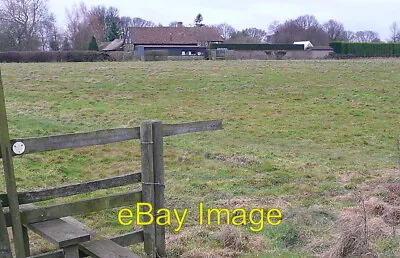 Photo 6x4 Meadham's Farm Chesham Once We Got Closer We Realised This Has  C2011 • £2