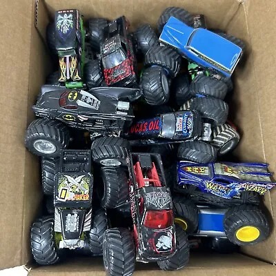 Lot Of 9 Random Hot Wheels Monster Jam Monster Truck 1:64 Grave Digger • $24.96