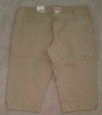 NWT Mossimo Tan Bermuda Shorts Juniors Size 3 Cotton Blend • $13.95