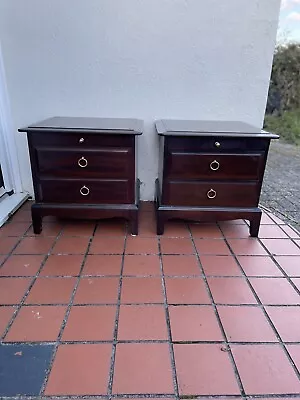 STAG Bedside Pair Pull Out Tray Mahogany Brass Bedside Tables • £165