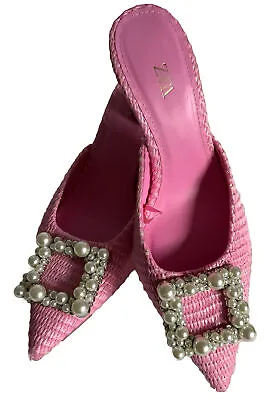 $40 • Buy ZARA RARE Breakfast At Tiffanys Waxed Pink Tweed Pearl Buckle Kitten Shoe 38/7