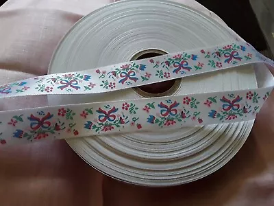 5  Metres Satin Ribbon  Bows /flowers On White  25mm  Very Pretty - • £1.99