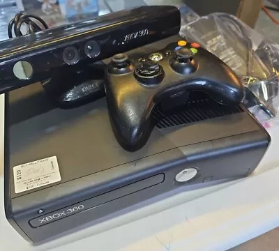 Xbox 360 Slim Black Console 250gb W/ Controller Hookups & Kinect • $100