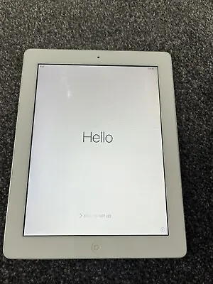 Apple IPad 2 16GB Wi-Fi 9.7in - White - Used • £22