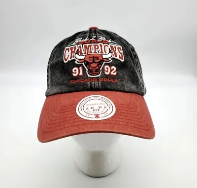 Chicago Bulls Back To Back World Champions 91' 92 Strapback Hat Mitchell & Ness • $24.99