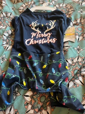 £8 • Buy Dog Outfit