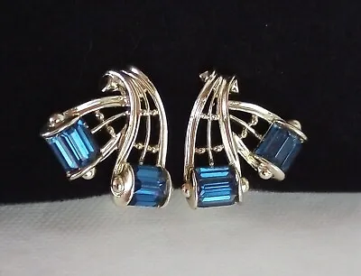 Vintage Signed LERU Sapphire Blue Glass Baguette Rhinestone Scroll Clip Earrings • $28.50