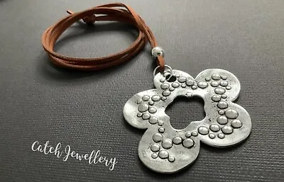 Long BROWN Suede BIG DAISY FLOWER Necklace Lagenlook Boho Statement Alloy • £4.49