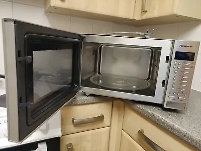 Panasonic Microwave (for Parts Not Working - Fuse Needs Changing) • £25