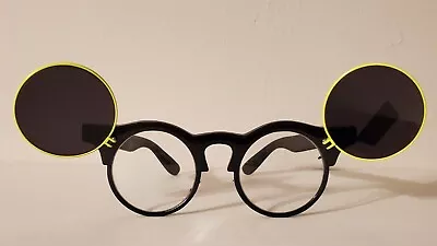 Vintage Flip Up Sunglasses   Funky Flippers Yellow • $17.95