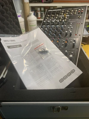£200 • Buy MACKIE ONYX 820I Firewire 8 Channel 24-bit/96kHz FireWire Analog - Digital Mixer