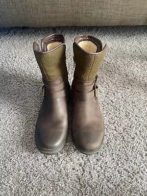 Womens Ugg Simmons Waterproof Leather Boots Size 6 Shearling Lined • $35