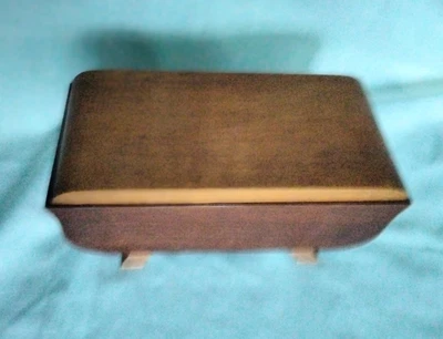 £19.99 • Buy Vintage Wooden Casket Musical Jewellery Trinket Box Red Velvet Interior