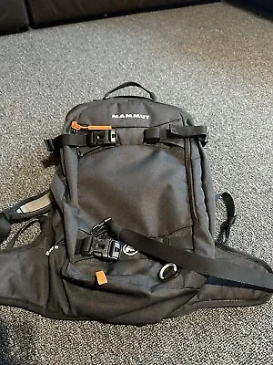 Mammut Nirvana 25 Black Backpack Ski Snowboard Rucksack Hiking • $104.99