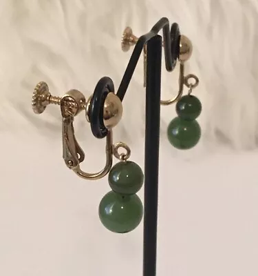 Vintage Jade Stone Dangle Earring Gold Tone Clip On Screw Backs • $22.97