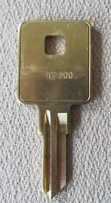$11.95 • Buy 1 TRIMARK KEY Blank KS900  NEW For PK500 PK556 LL011 Travel Trailer Lock