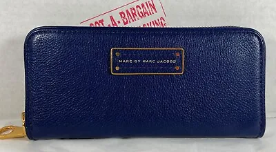 $139.98 • Buy Marc Jacobs Deep Ultraviolet Pebbled Leather Zip Around Long Wallet Coin Purse