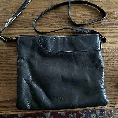 Margot Preowned Black Leather Shoulder/crossbody Bag • $15