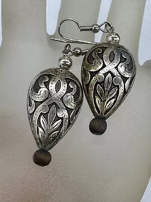 Vintage Sterling Silver Over Resin Ornate Niello Teardrop Drop Earrings • $24.99