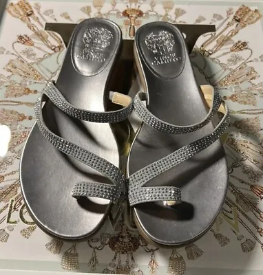 New Vince Camuto Evina Silver Embellished Toe Thumb Sandals Summer Size 9 • $9.99