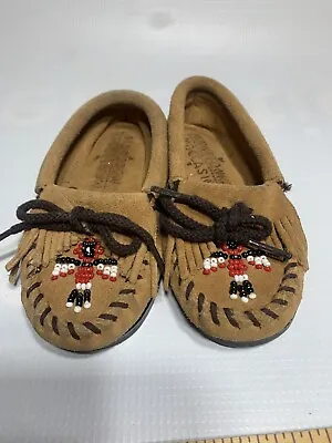 Minnetonka Girls Dark Brown  Moccasin Thunderbird    Size 7    030 • £16.06