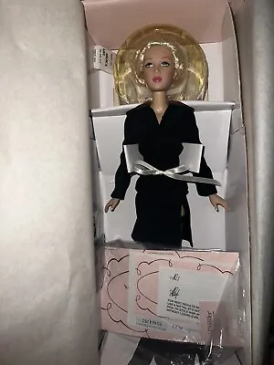 Madame Alexander “Magazine Launch” ALEX - 16  Fashion Doll • $60