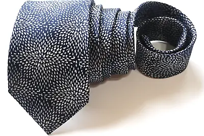 Charles Tyrwhitt Men's Tie Blue/floral Width: 3.5/8  Length: 60  • $19.98