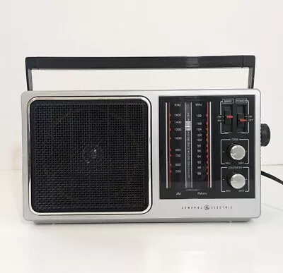 Vintage General Electric AM/FM Radio Model 7-2857A Tested And Working Gray Black • $21.97