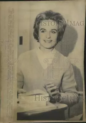 1965 Press Photo Marina Oswald Widow Of JFK Assassin On 2nd Anniversary • $19.99