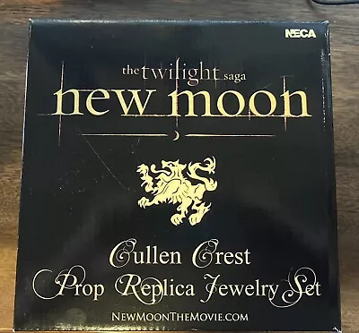 $249.99 • Buy NEW MOON Cullen Crest Prop Replica Jewelry Set W/Ashley Greene ALICE Autograph