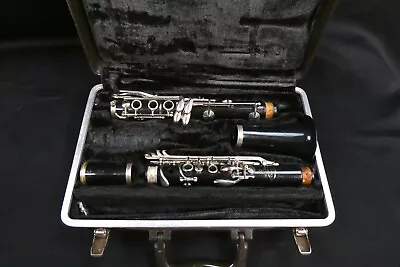 Vito Reso-Tone Bb Clarinet With Case • $25