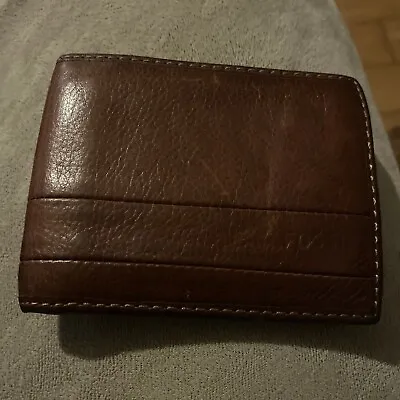 Fossil Brown Leather Slim Wallet Bifold • $19.90