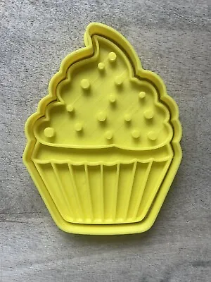 3D Cupcake  Cookie Cutter Embosser Biscuit Icing Fondant Clay Baking Clay 9cm UK • £5.99
